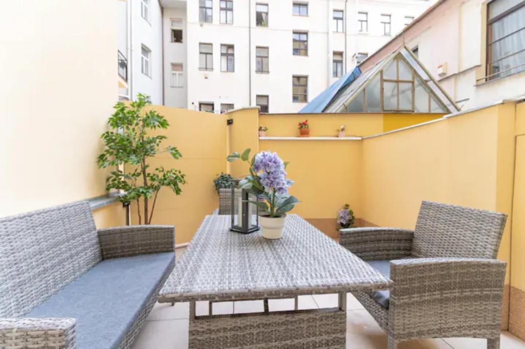 Favorite Apartment In The Center Of Prague 1 Buitenkant foto
