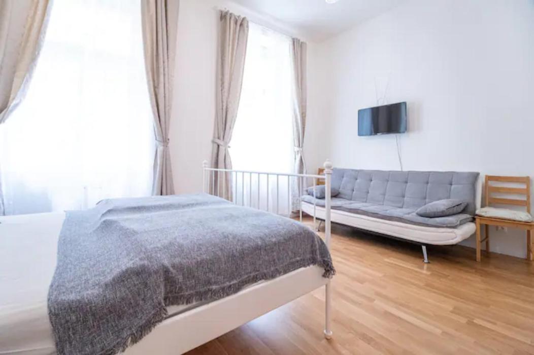 Favorite Apartment In The Center Of Prague 1 Buitenkant foto