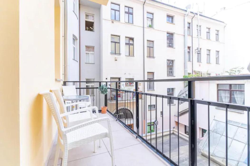 Favorite Apartment In The Center Of Prague 1 Buitenkant foto